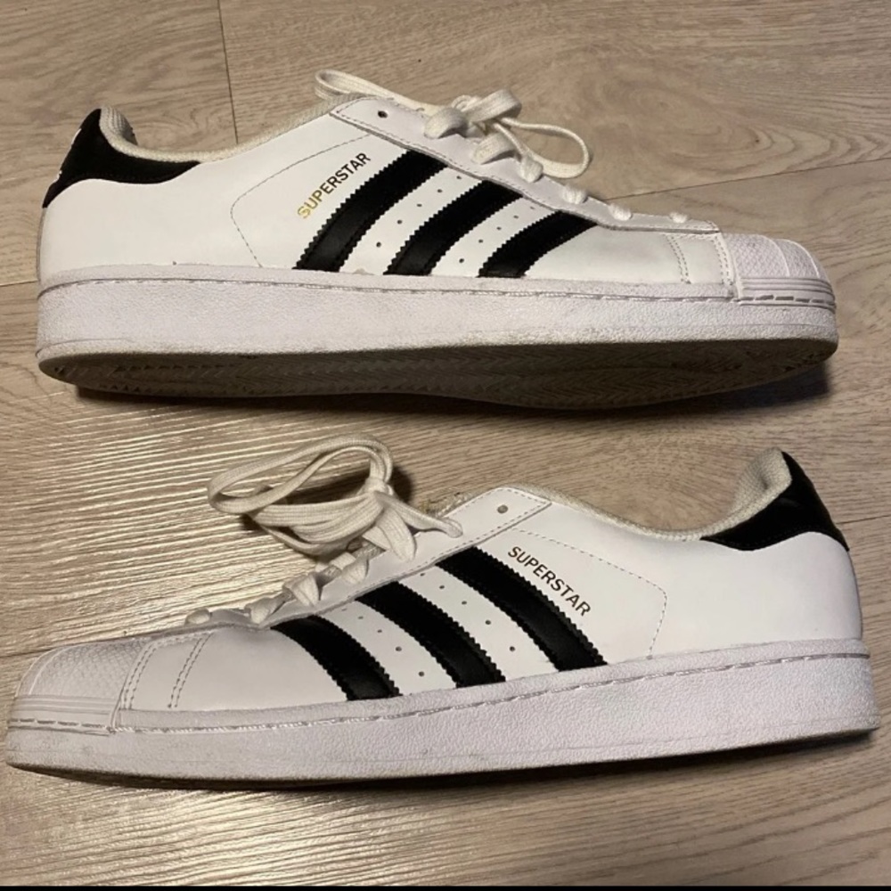Adidas Superstar